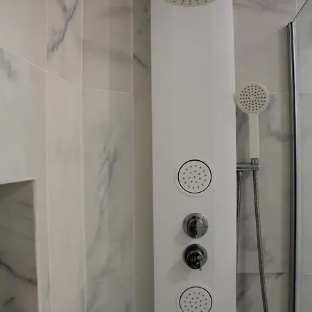 Americas - 2 Bedrooms - Flayla-a Apartment